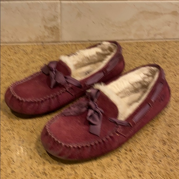 UGG Shoes - UGG Australia women flat shoe size 7